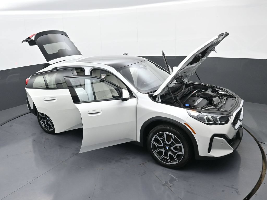 New 2026 BMW X2 xDrive28i w/ Technology Package AWD/4WD image 38
