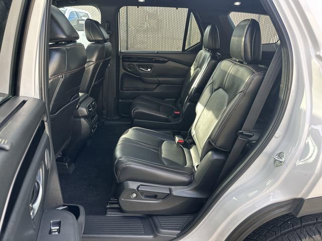 Used 2024 Honda Pilot TrailSport image 24