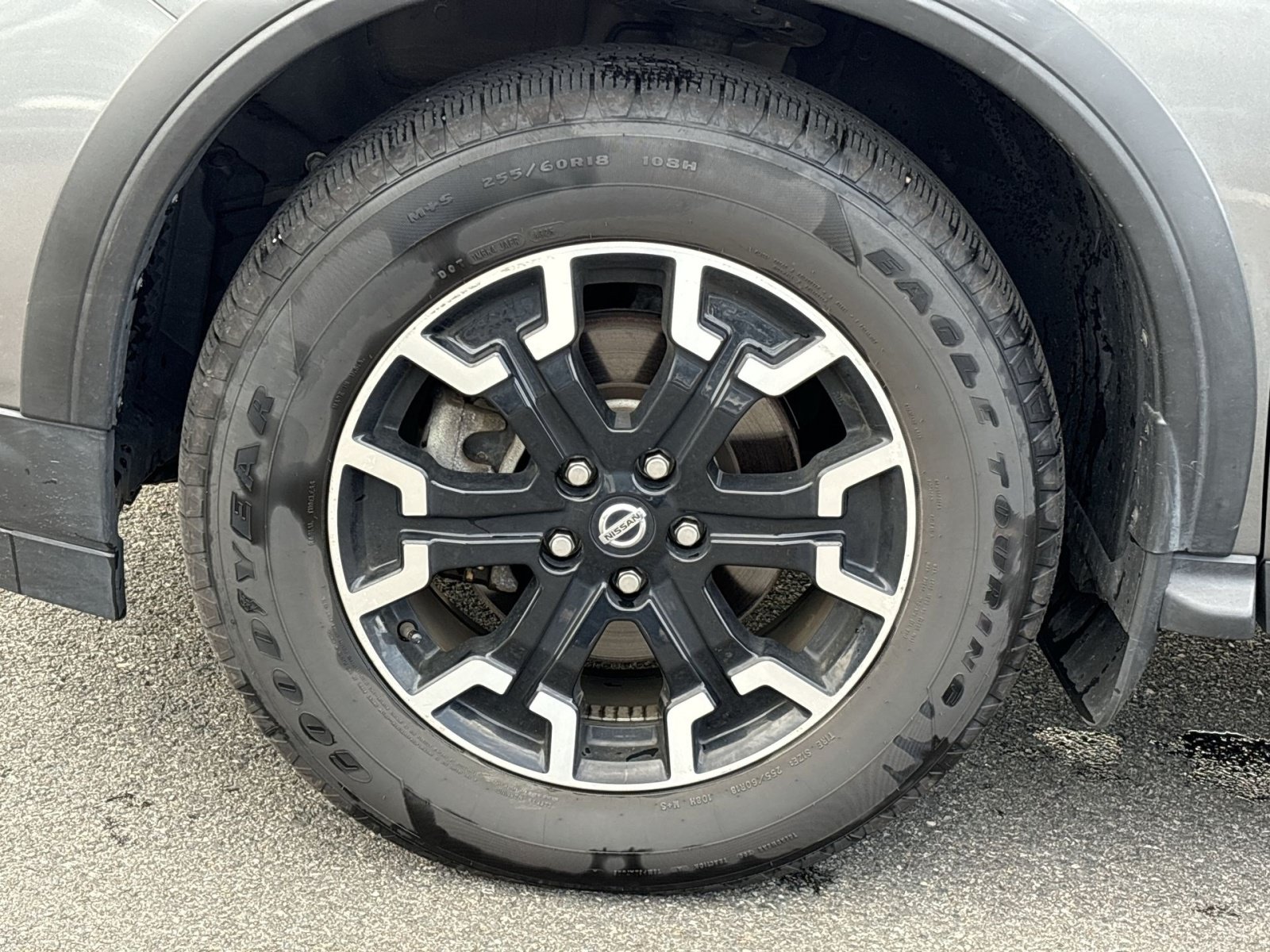 Used 2020 Nissan Pathfinder SL AWD/4WD image 12