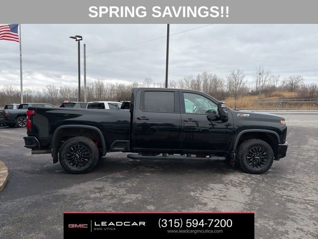 Used 2021 Chevrolet Silverado 2500 LT w/ Midnight Edition image 7