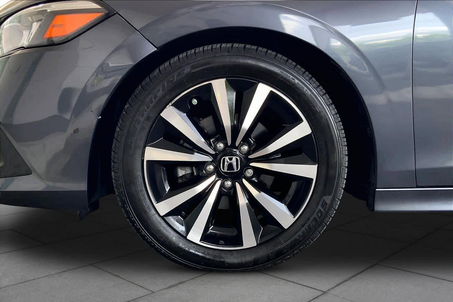 Used 2022 Honda Civic EX image 11