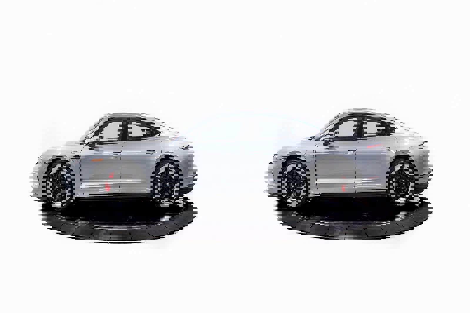 Certified 2025 Porsche Taycan 4S image 2