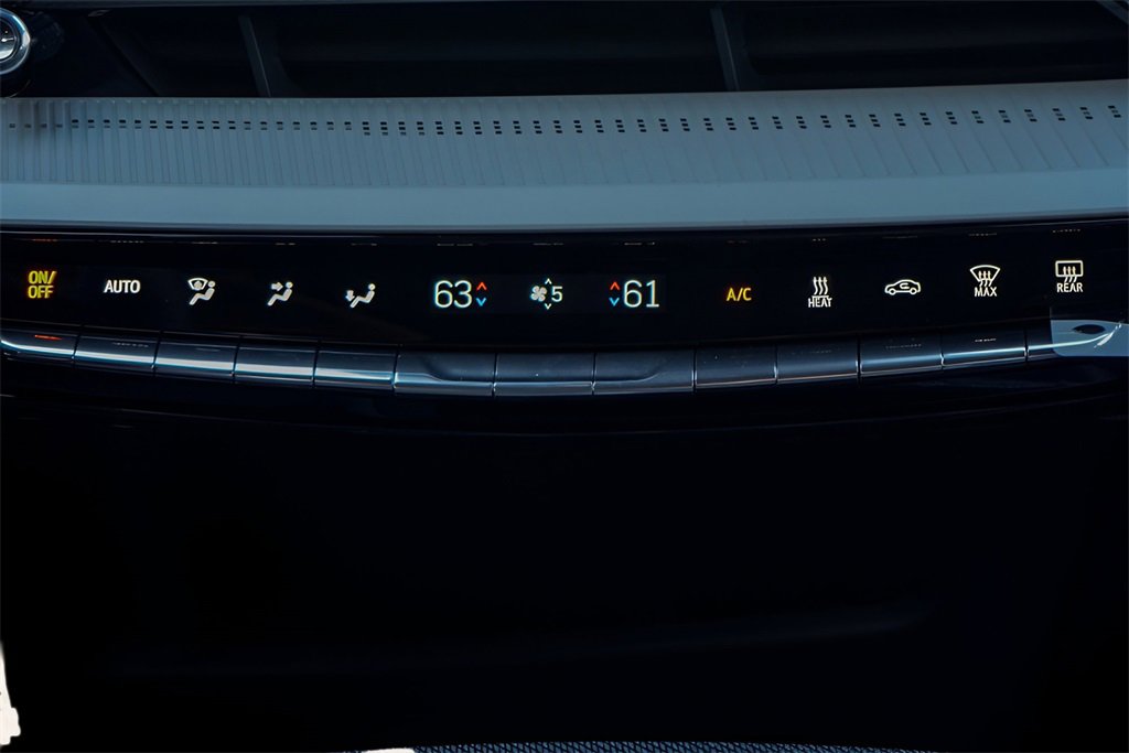 New 2026 Cadillac Optiq Sport 2 image 25