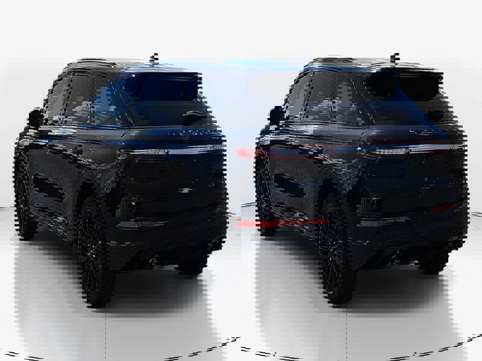 Used 2023 Lincoln Corsair Reserve w/ Jet Appearance Package FWD image 5