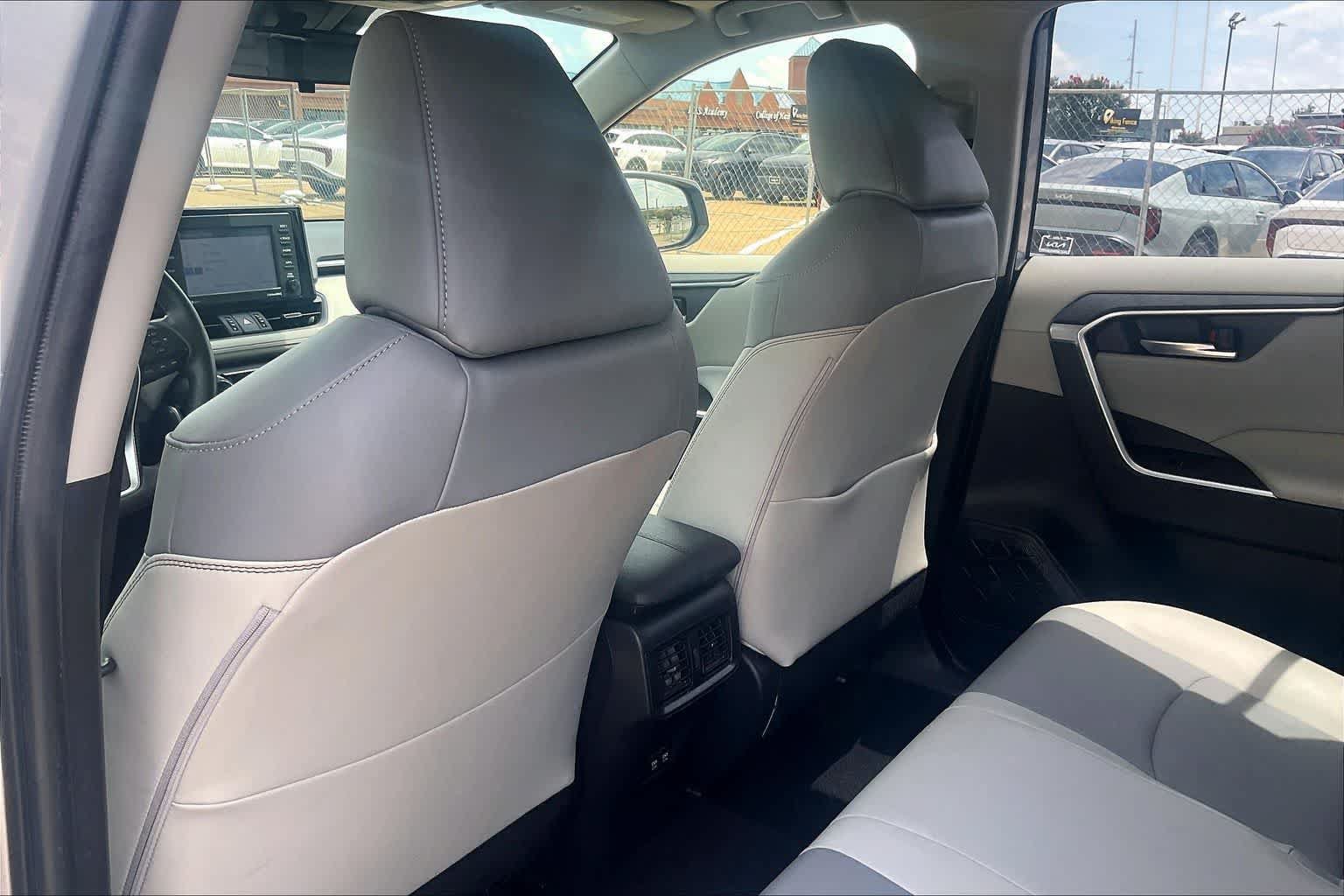 Used 2020 Toyota RAV4 XLE Premium AWD/4WD image 11