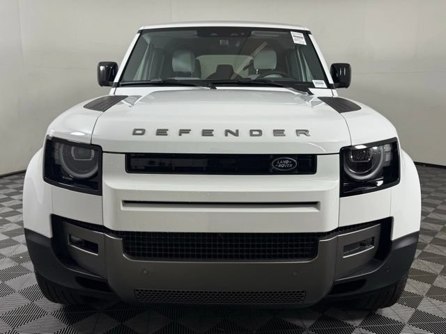 Used 2026 Land Rover Defender 110 S AWD/4WD image 11