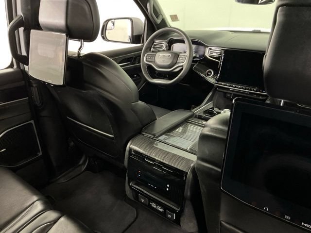 Used 2022 Jeep Wagoneer Series II w/ Rear Seat Video Group 1 AWD/4WD image 29