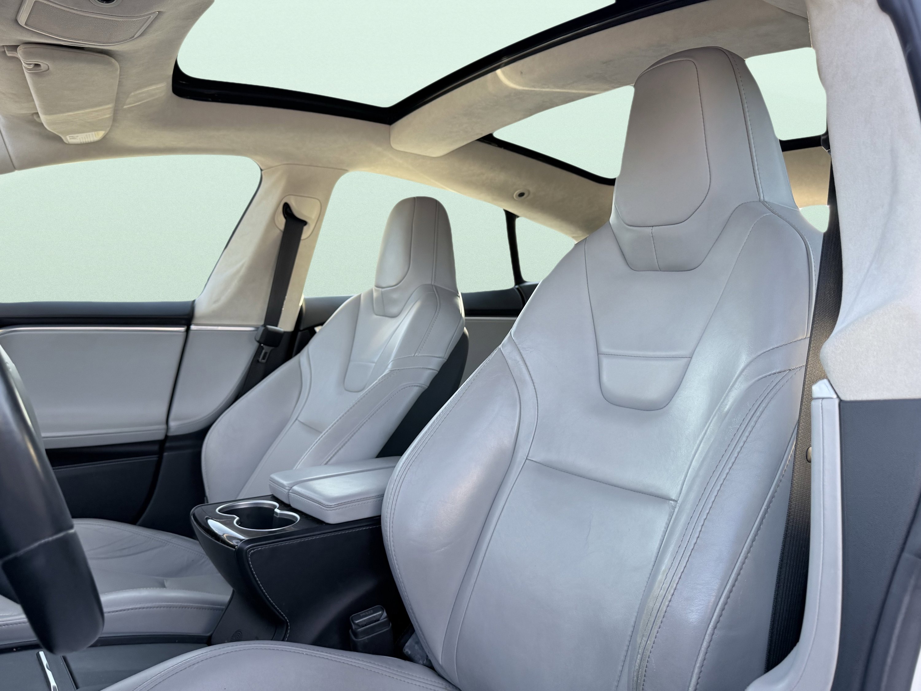 Used 2016 Tesla Model S 60 image 16
