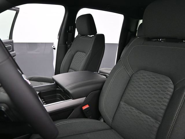 New 2026 RAM 1500 4x4 Crew Cab image 30