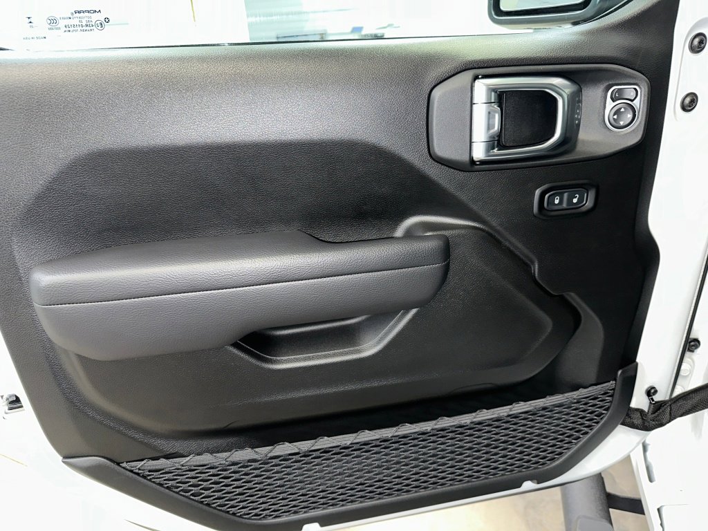 Used 2025 Jeep Gladiator Willys image 6