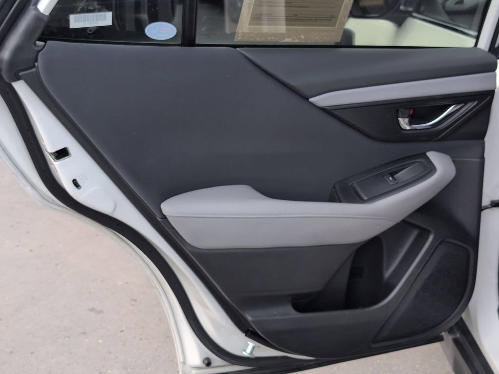 Used 2025 Subaru Outback Premium image 27