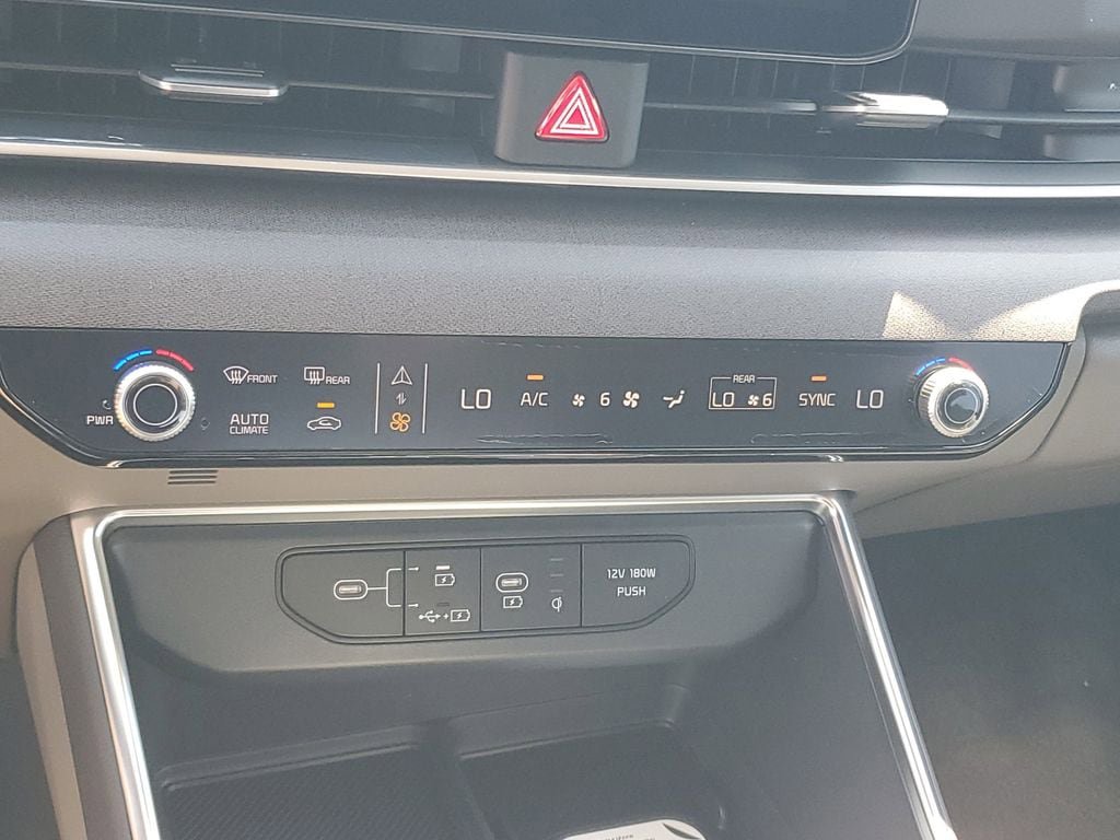 New 2026 Kia Carnival EX FWD image 17
