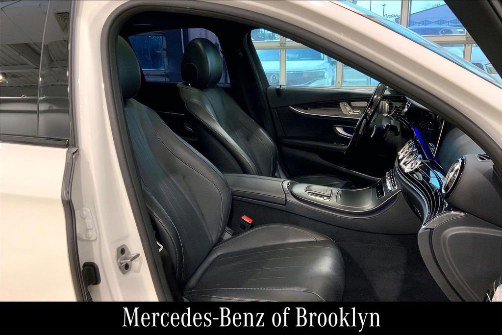 Used 2022 Mercedes-Benz E 350 4MATIC Sedan image 11