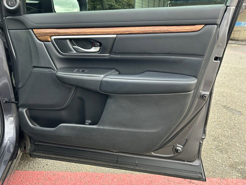 Used 2018 Honda CR-V Touring image 25