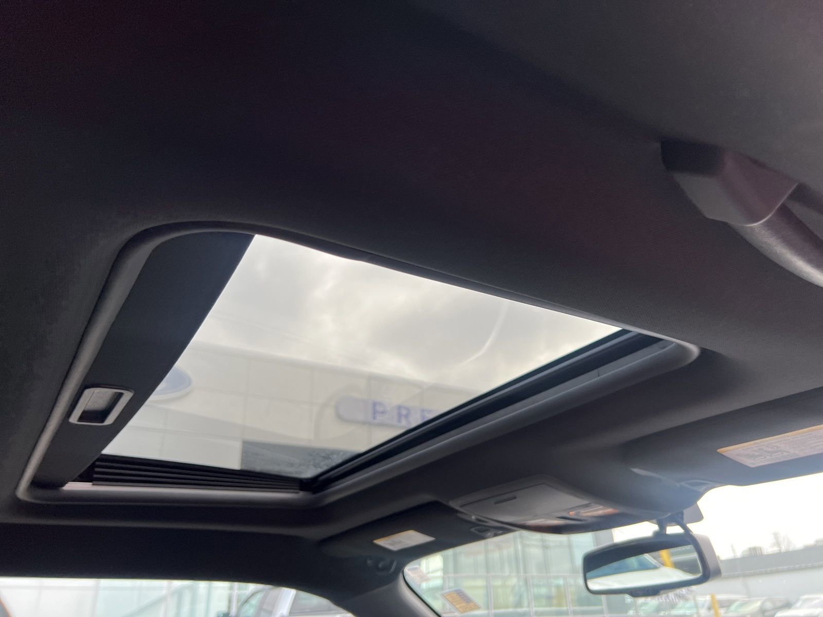 Used 2009 Dodge Challenger SRT8 w/ SRT Option Group II image 25