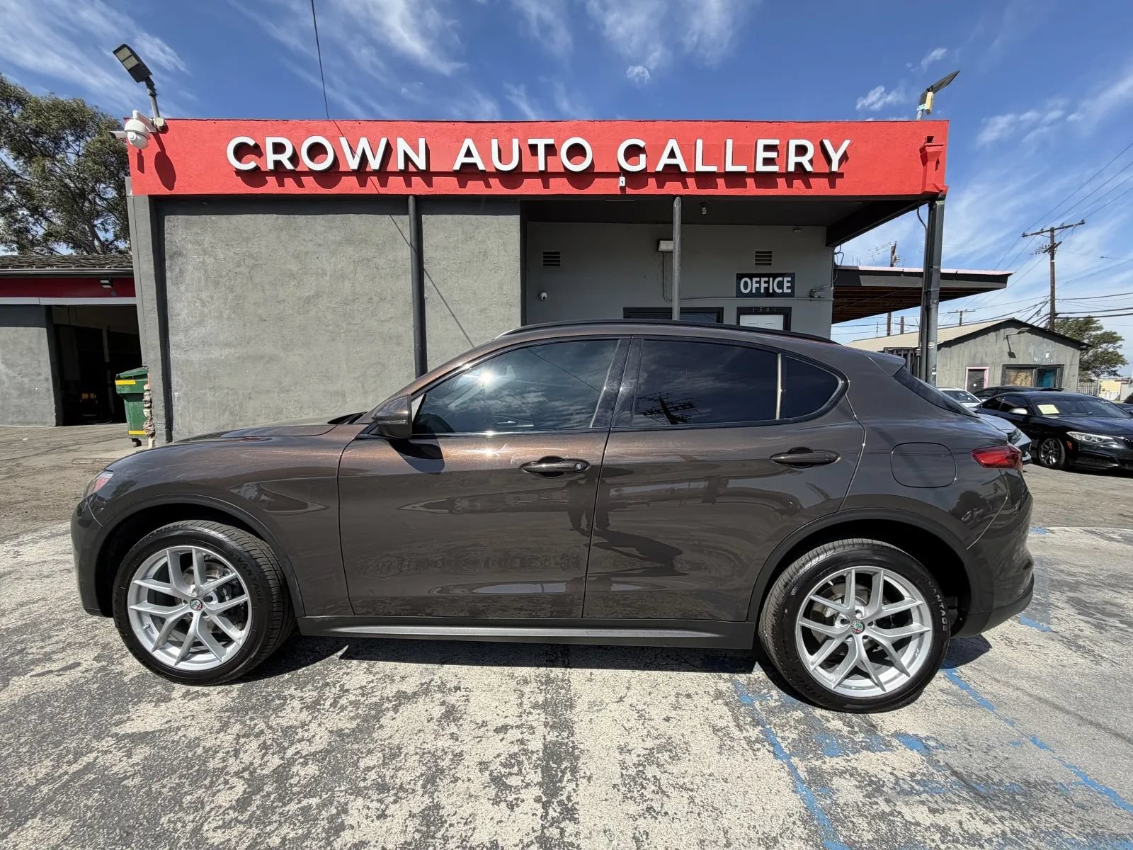 Used 2018 Alfa Romeo Stelvio Sport w/ Quick Order Package 22J Sport AWD/4WD image 6