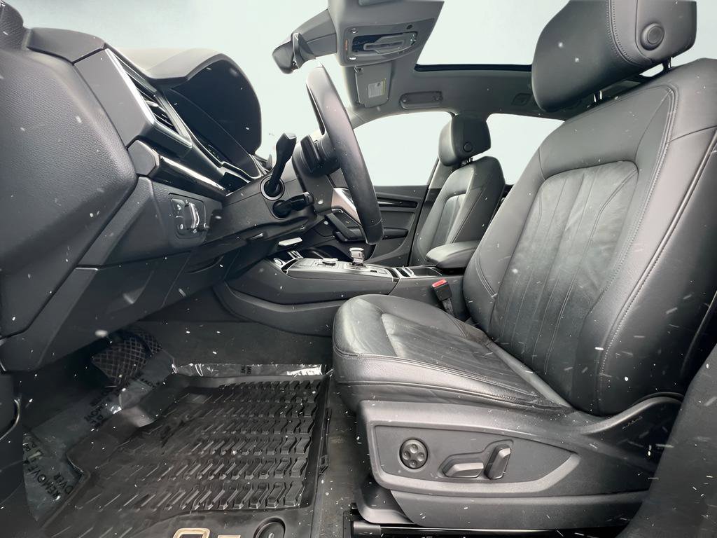 Used 2019 Audi Q5 2.0T Premium w/ Convenience Package image 14