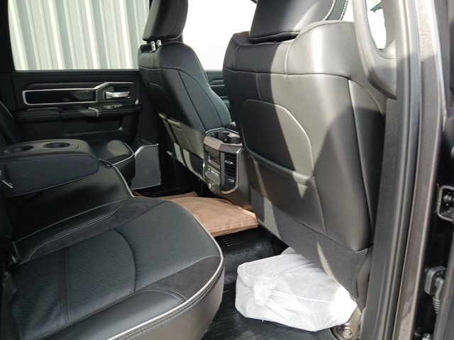 New 2026 RAM 4500 4x4 Crew Cab DRW w/ Laramie Trim Package image 19