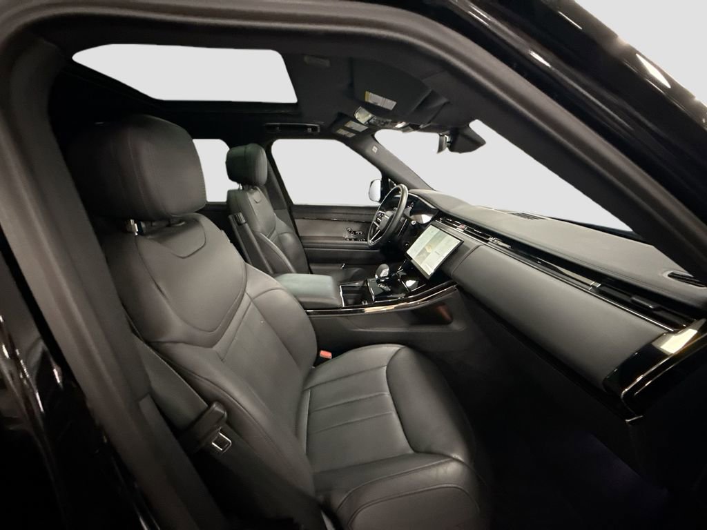 Certified 2024 Land Rover Range Rover Sport SE image 19