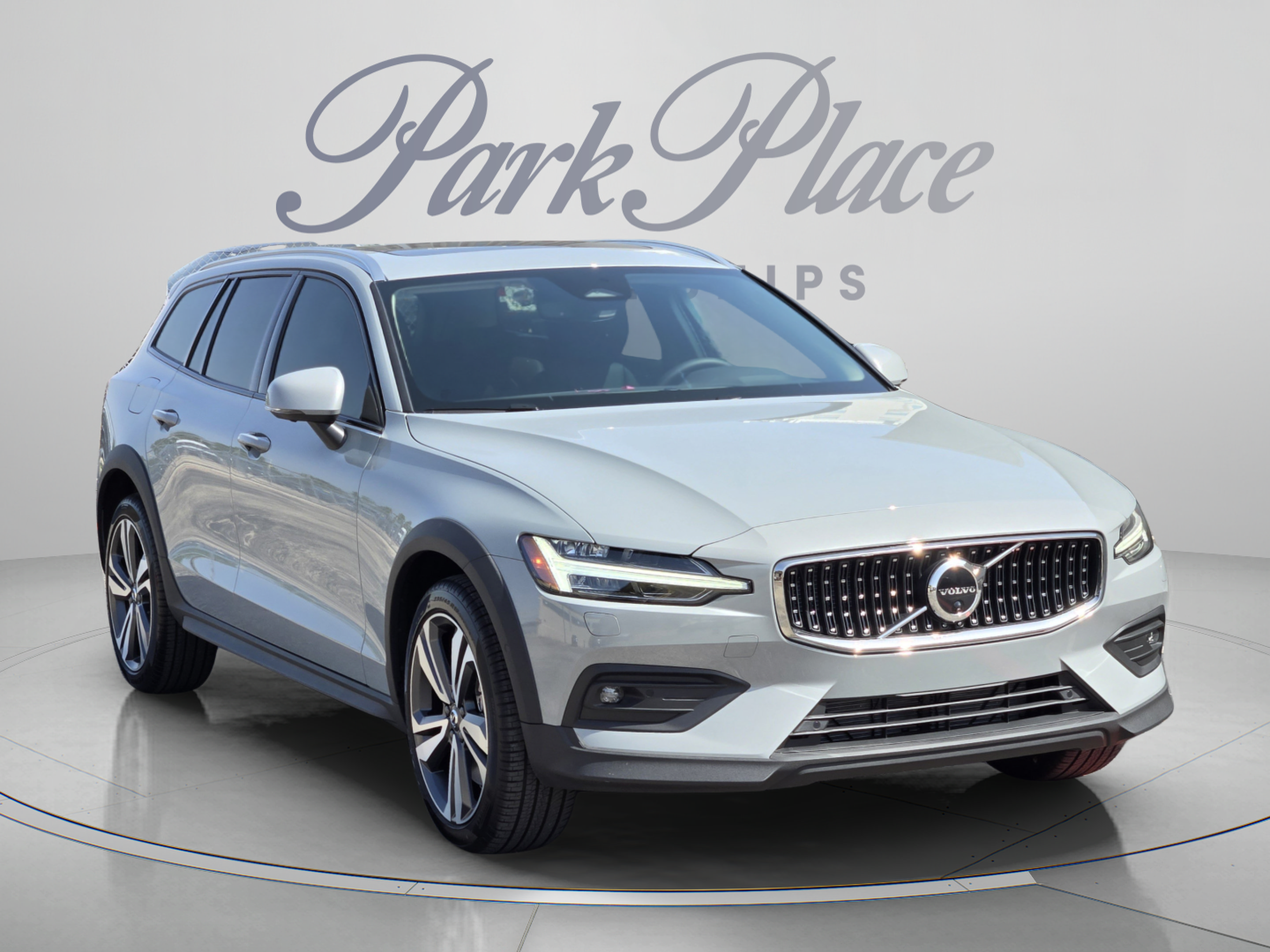 New 2026 Volvo V60 B5 Cross Country Plus w/ Climate Package AWD/4WD image 8