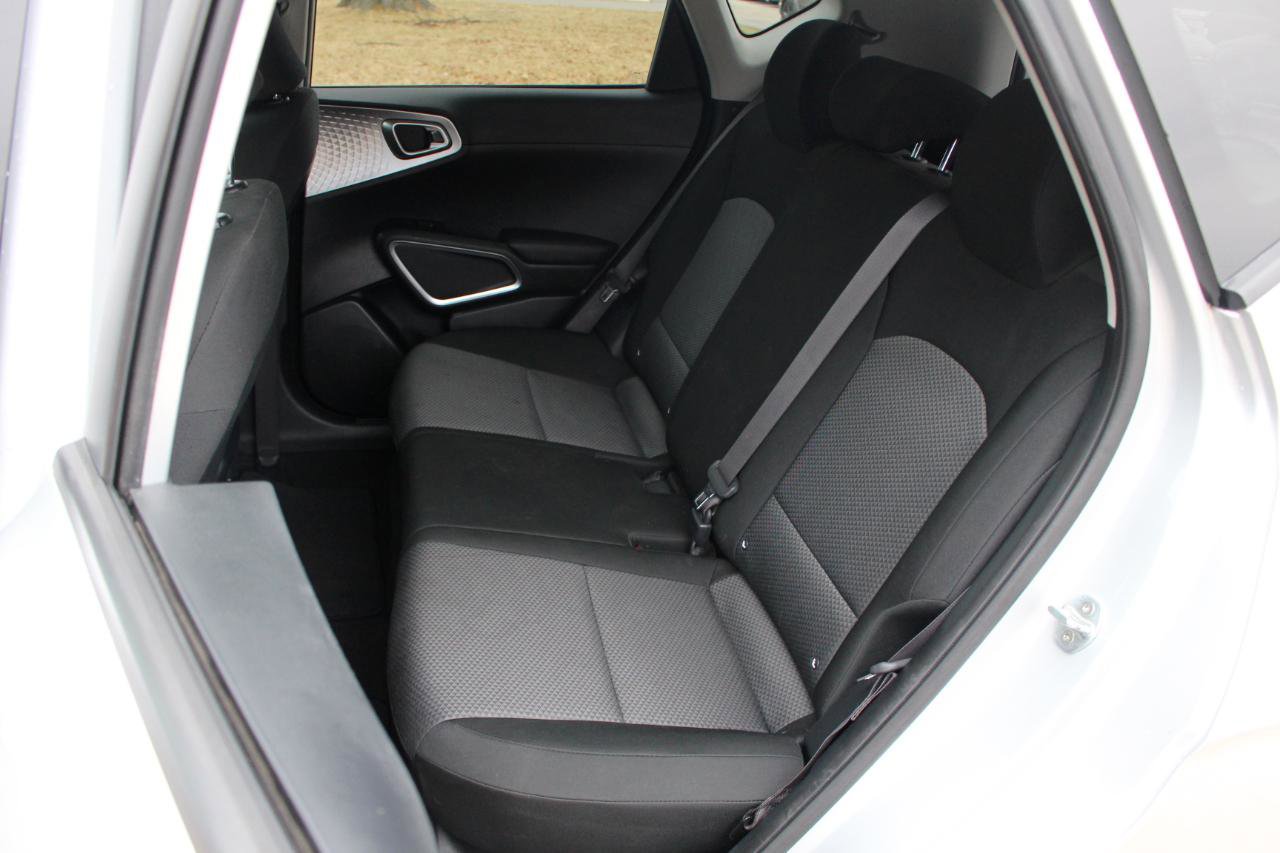 Used 2021 Kia Soul LX image 29