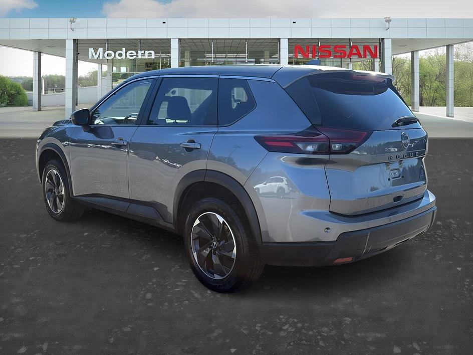 Certified 2025 Nissan Rogue SV AWD/4WD image 3