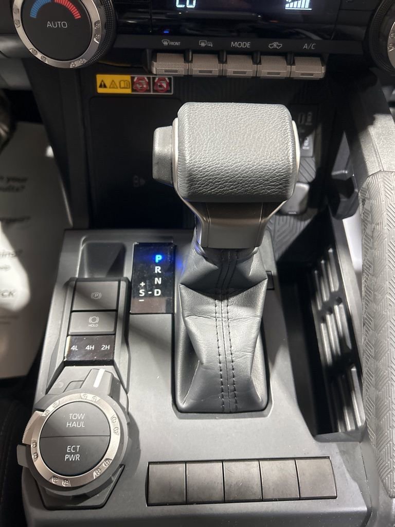 Used 2025 Toyota Tacoma SR5 image 29