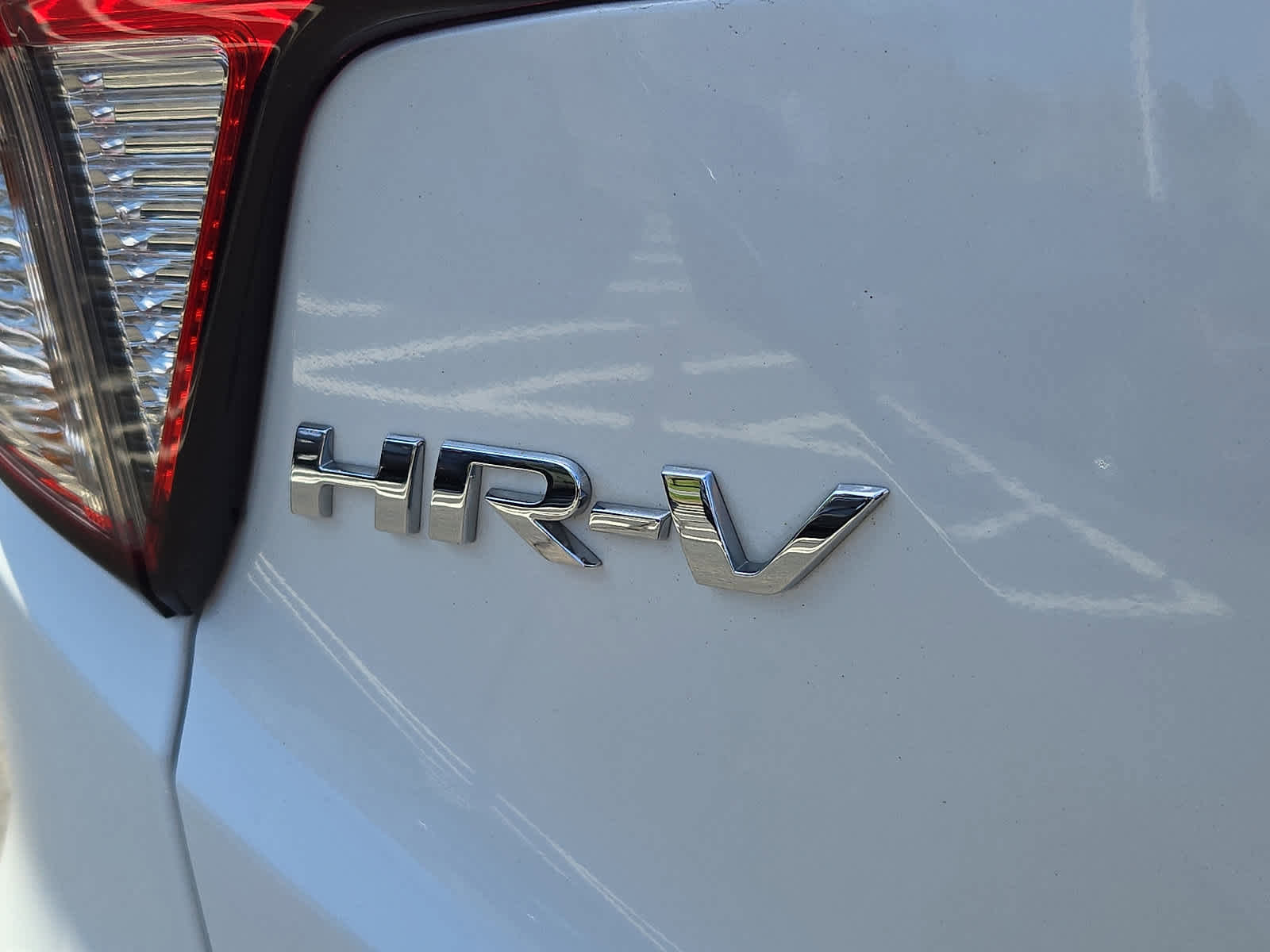 Certified 2022 Honda HR-V LX image 30