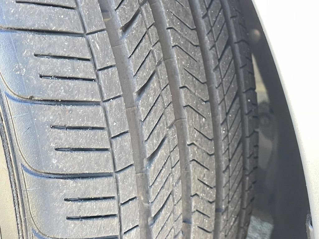 Used 2025 Honda Accord Sport image 40