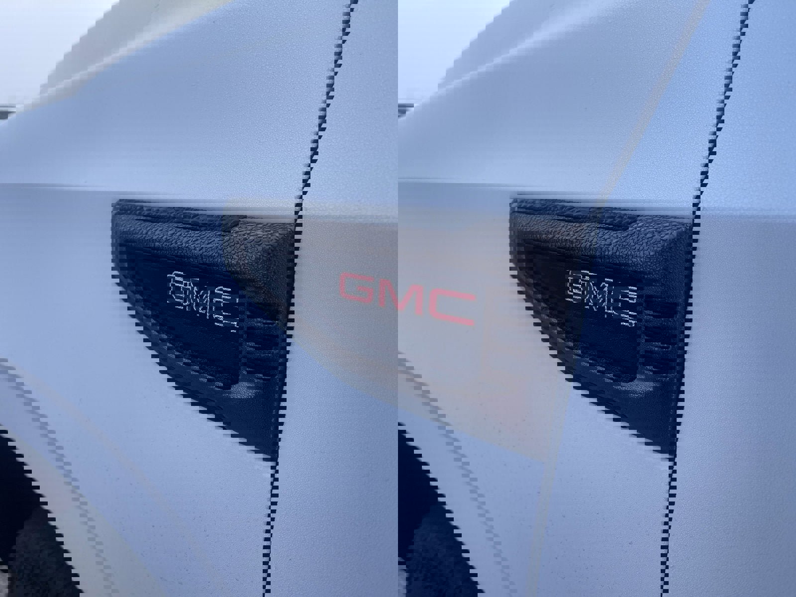 Used 2025 GMC Yukon AT4 Ultimate image 10