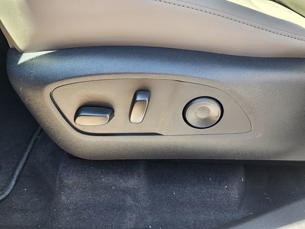 New 2026 GMC Acadia Elevation image 18