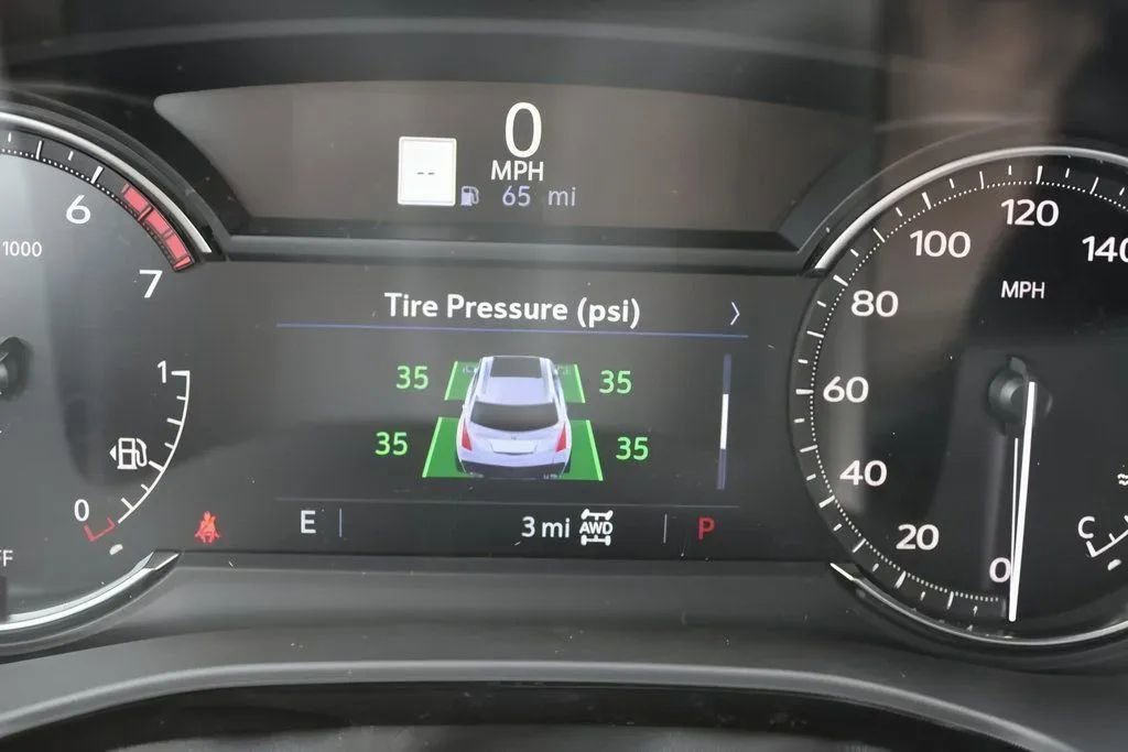 New 2025 Cadillac XT5 Premium Luxury AWD/4WD image 14