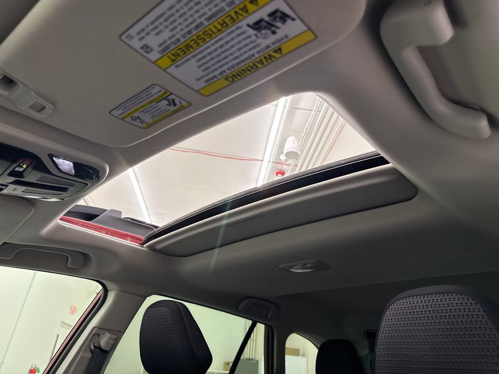 Certified 2025 Subaru Outback Premium AWD/4WD image 24