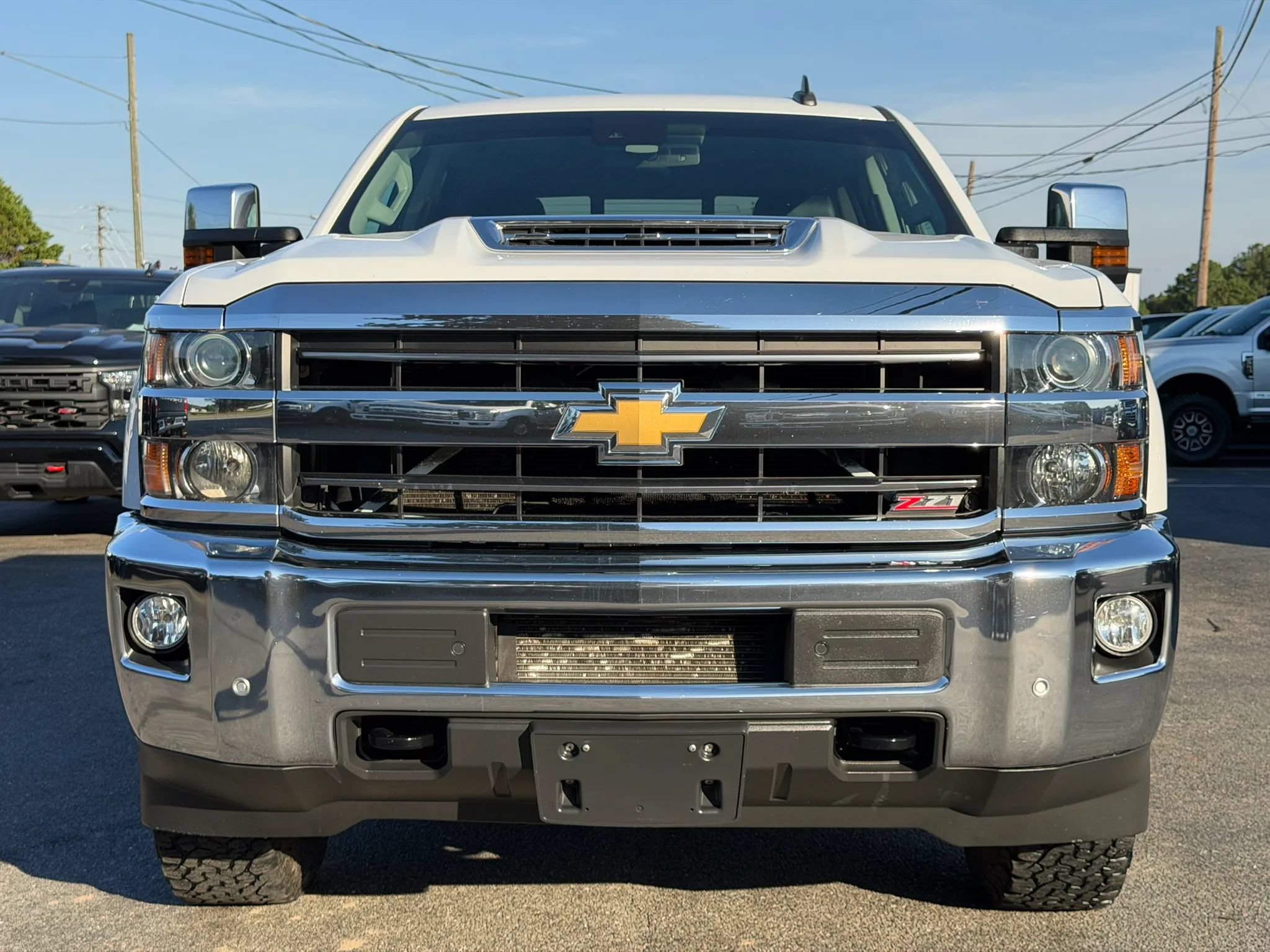 Used 2019 Chevrolet Silverado 2500 LTZ w/ Duramax Plus Package AWD/4WD image 10