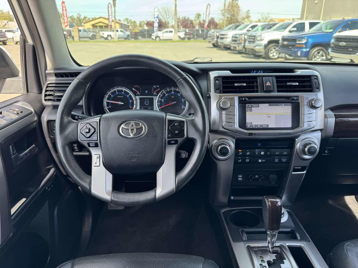 Used 2018 Toyota 4Runner Limited AWD/4WD image 22