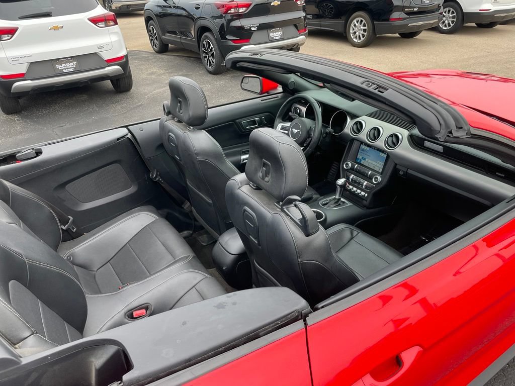 Used 2018 Ford Mustang Premium RWD image 38