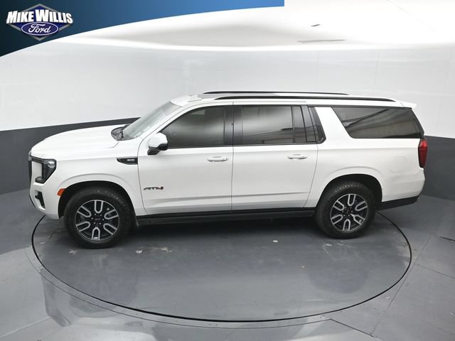 Used 2022 GMC Yukon XL AT4 AWD/4WD image 12