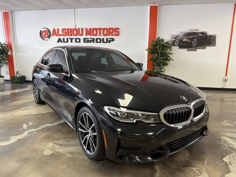 Used 2019 BMW 330i Sedan w/ Convenience Package RWD image 1