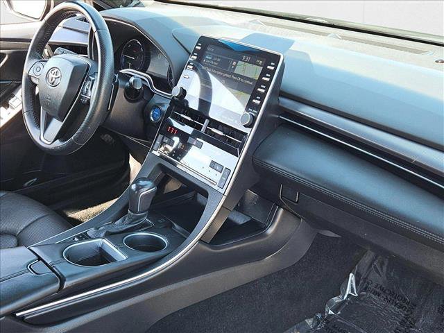 Used 2022 Toyota Avalon XSE image 23