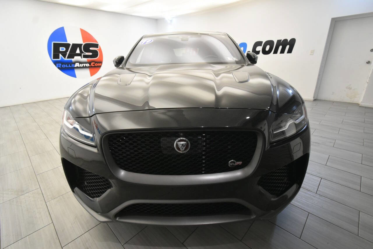 Used 2019 Jaguar F-PACE SVR AWD/4WD image 8