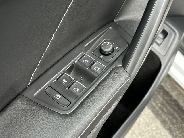 Certified 2022 Volkswagen Tiguan SE image 14