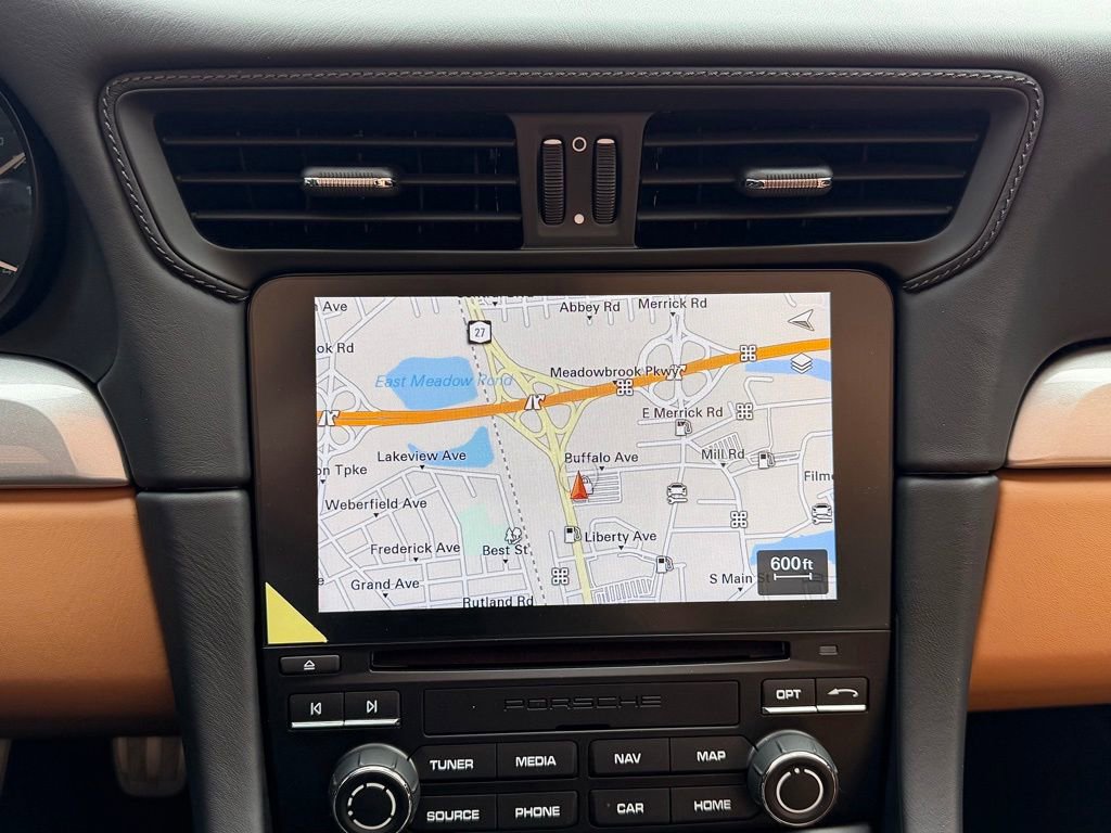 Used 2019 Porsche 911 Speedster image 15