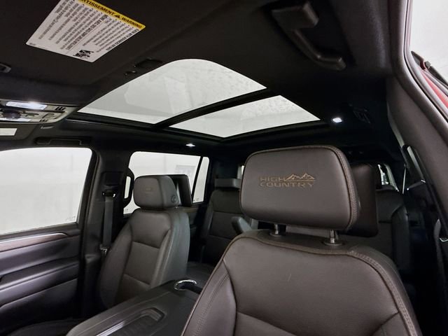 Used 2024 Chevrolet Suburban High Country w/ Advanced Technology Package image 26