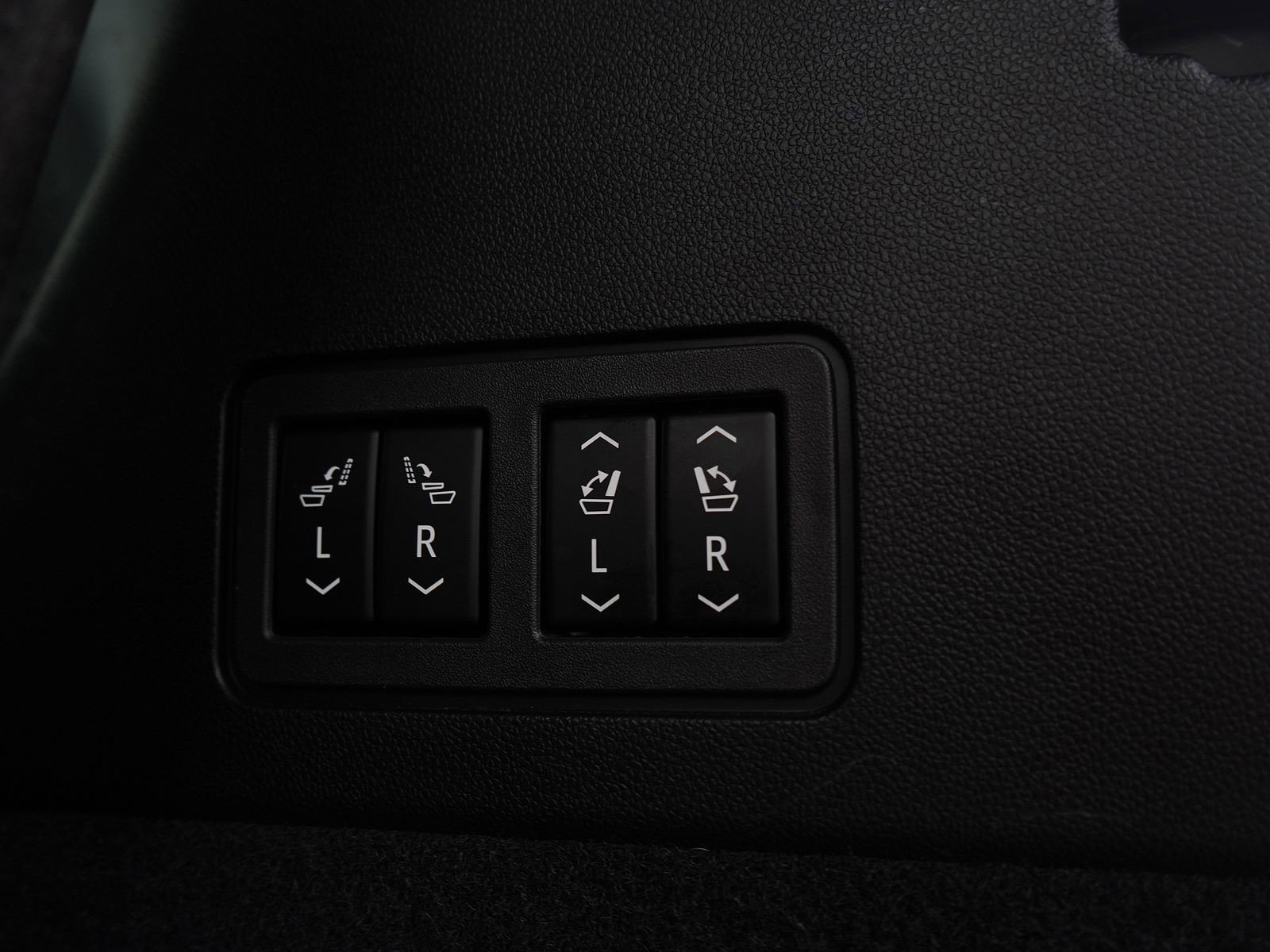 Used 2021 Cadillac XT6 Sport image 12