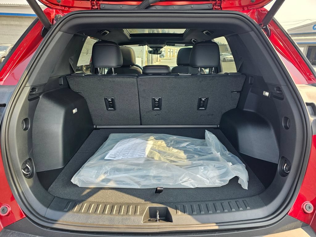 New 2027 Chevrolet Equinox RS w/ Safety and Technology Package AWD/4WD image 16