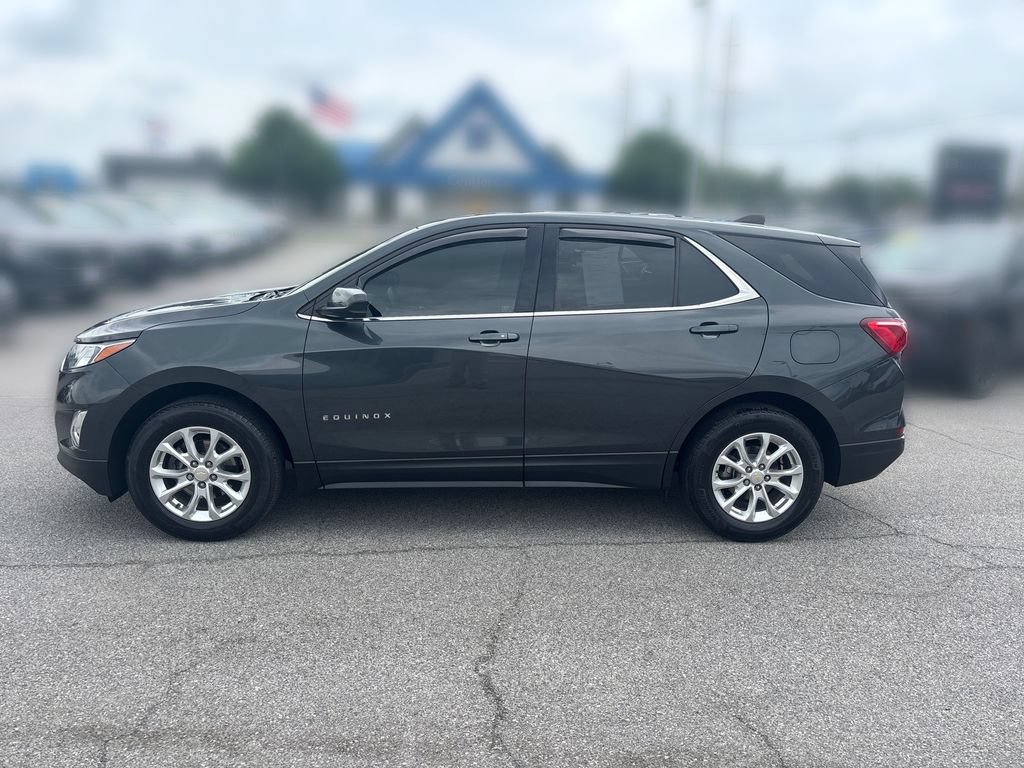 Used 2020 Chevrolet Equinox LT w/ Driver Convenience Package FWD image 2