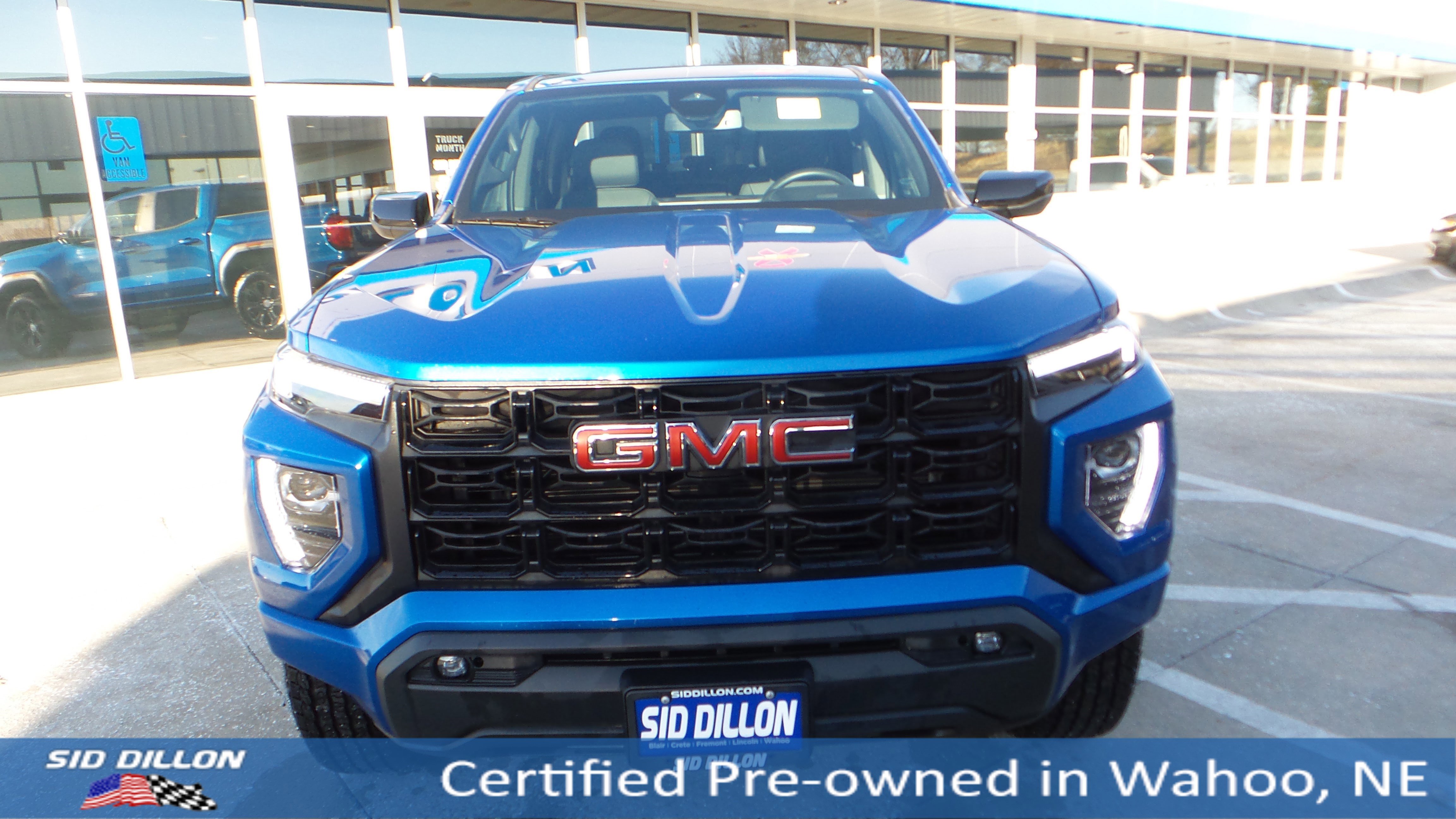 Used 2024 GMC Canyon Elevation w/ Elevation Premium Package image 9