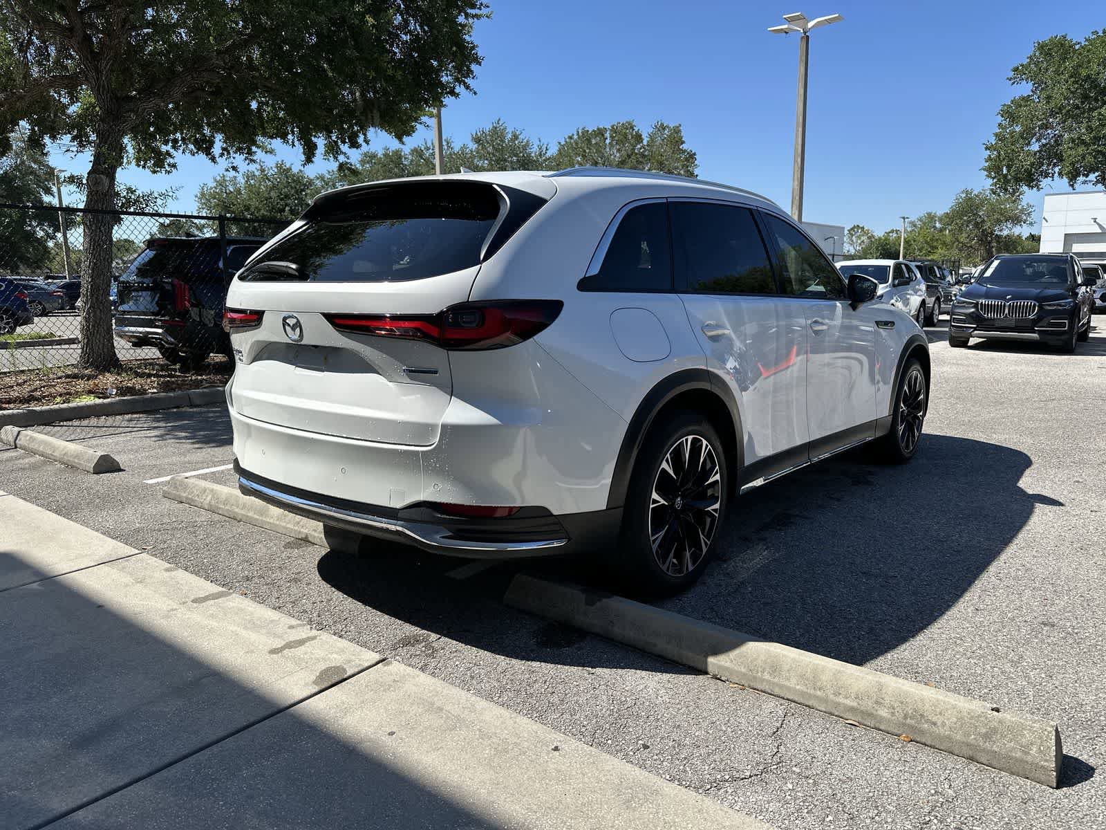 Used 2024 MAZDA CX-90 Plug-In Hybrid w/ Premium Plus AWD/4WD image 8