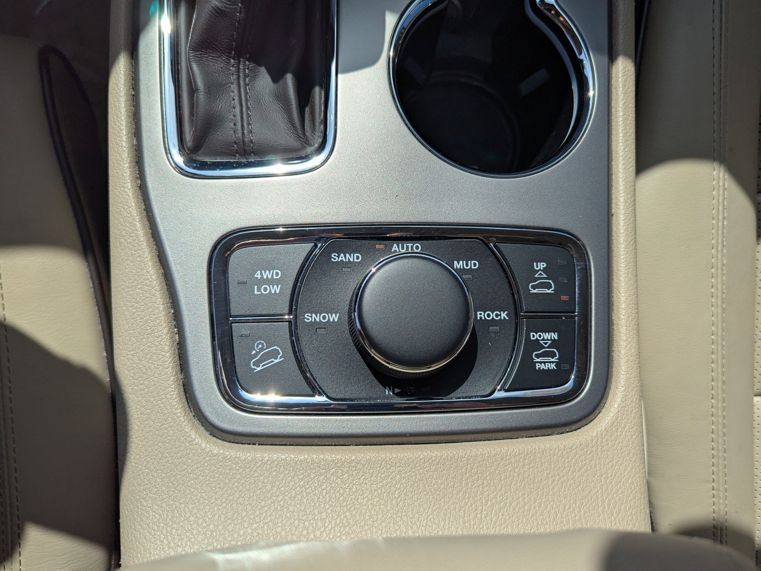 Certified 2021 Jeep Grand Cherokee Limited image 33