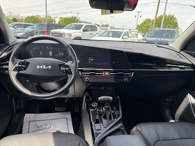 Used 2023 Kia Niro EX FWD image 15